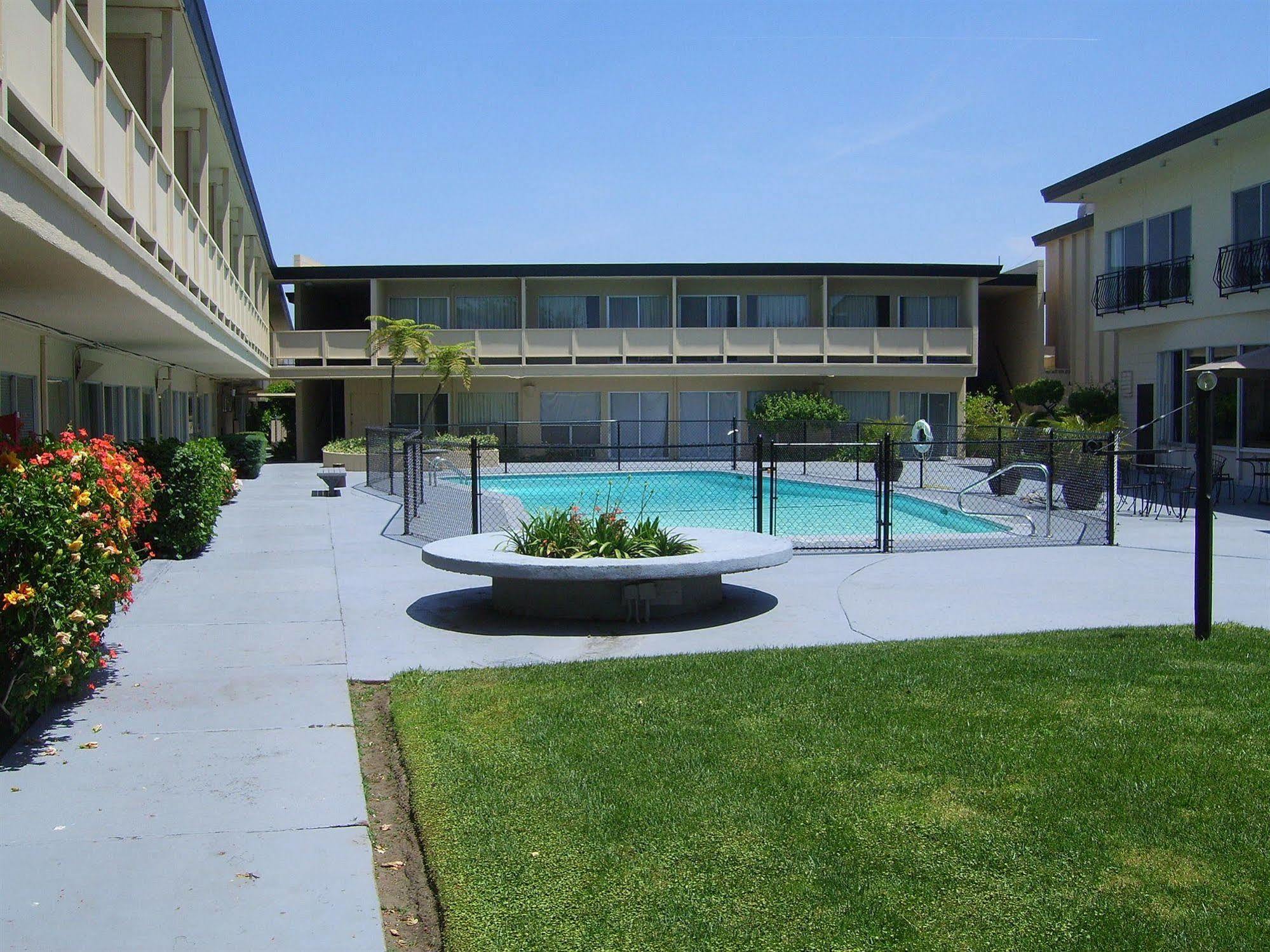 Hillsdale Inn San Mateo Exterior photo
